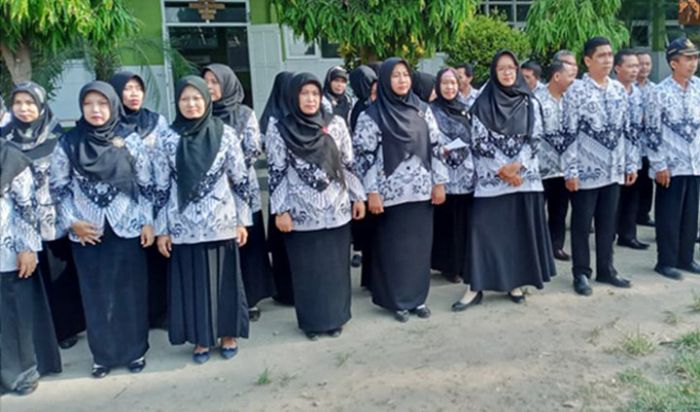 Peringati Hari Guru, SMAN Bangsal Mojokerto Gelar Upacara Peringati Hari Guru, SMAN Bangsal Mojokerto Gelar Upacara