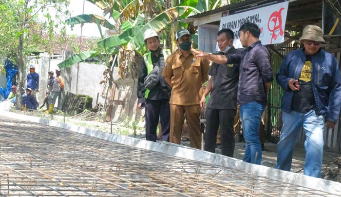 Sidak Pembangunan Jalan, Wakil Bupati Bojonegoro Ingatkan Kontraktor untuk Jaga Kualitas Sidak Pembangunan Jalan, Wakil Bupati Bojonegoro Ingatkan Kontraktor untuk Jaga Kualitas