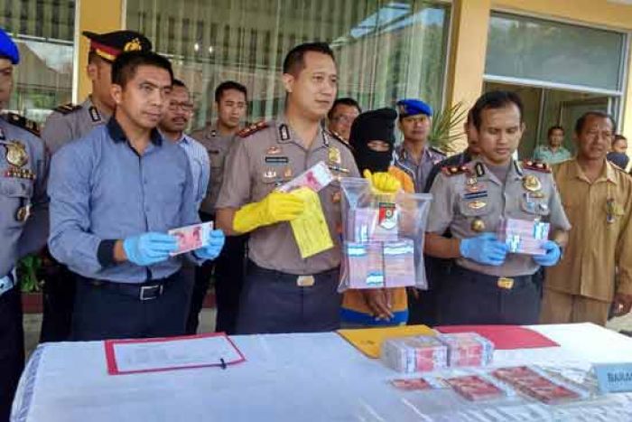 Pengedar Uang Palsu di Jember Ditangkap, Rp 3 Juta Asli Ditukar 10 Juta Palsu