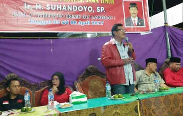 Reses, Anggota DPRD Jatim Disambati Waduk Tak Pernah Dikeruk Reses, Anggota DPRD Jatim Disambati Waduk Tak Pernah Dikeruk