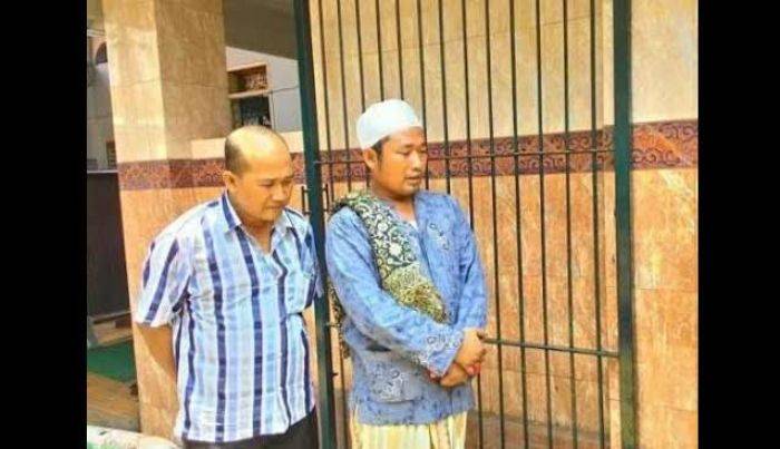 Ingin Menang Pilkada, Cawali Kota Pasuruan ini Kampanye di Makam Keramat Ingin Menang Pilkada, Cawali Kota Pasuruan ini Kampanye di Makam Keramat