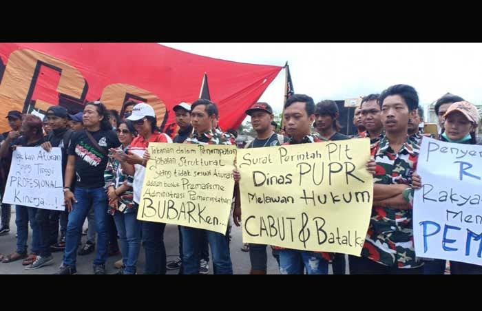 Penunjukkan Plh Kadis PUPR Didemo