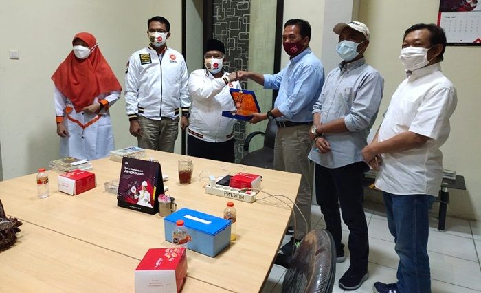 Kunjungi PWI, PKS Jatim: Pers Memiliki Peran Strategis, Berharap Terjalin Kolaborasi Positif Kunjungi PWI, PKS Jatim: Pers Memiliki Peran Strategis, Berharap Terjalin Kolaborasi Positif