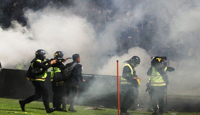 Tragedi Suporter Paling Mematikan ke-2 di Dunia, 153 Meninggal dalam Kerusuhan Arema FC Vs Persebaya