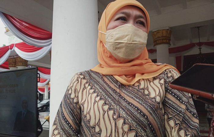 Banjir Landa Sejumlah Daerah, Khofifah Imbau Pintu Air Rutin Dicek: Jangan Sampai Terlambat Banjir Landa Sejumlah Daerah, Khofifah Imbau Pintu Air Rutin Dicek: Jangan Sampai Terlambat