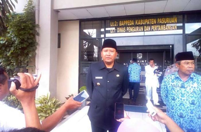 Proyek Pemasangan Pipa Lumbang Bakal Digarap Pemprov Proyek Pemasangan Pipa Lumbang Bakal Digarap Pemprov