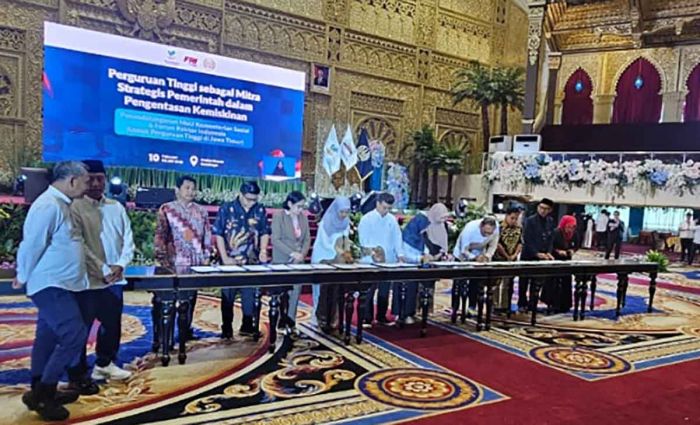 Perkuat Tri Dharma Perguruan Tinggi, Uniska Teken Perjanjian Kerja Sama dengan Kemensos Perkuat Tri Dharma Perguruan Tinggi, Uniska Teken Perjanjian Kerja Sama dengan Kemensos