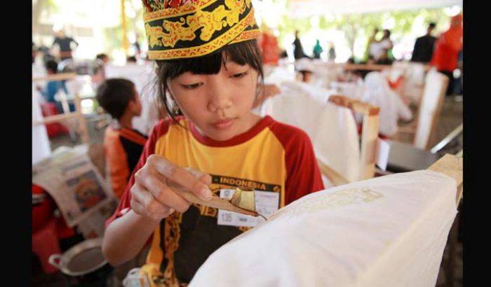 Ciptakan Generasi Pembatik, Banyuwangi Gelar Lomba Mencanting Siswa SD Ciptakan Generasi Pembatik, Banyuwangi Gelar Lomba Mencanting Siswa SD