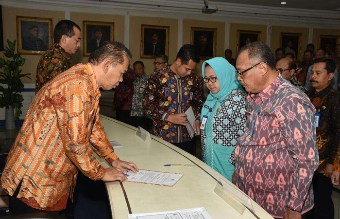 Pemkab Malang Gelar Sertijab Para Pejabat OPD Pemkab Malang Gelar Sertijab Para Pejabat OPD