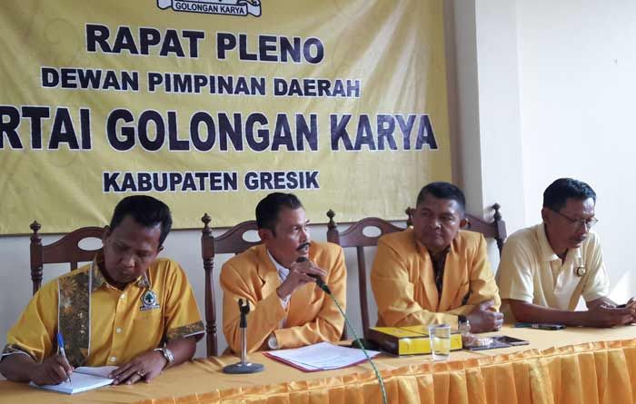 Bupati Gresik Akhirnya Teken PAW Markasim, Golkar Tetap Siapkan Gugatan Bupati Gresik Akhirnya Teken PAW Markasim, Golkar Tetap Siapkan Gugatan