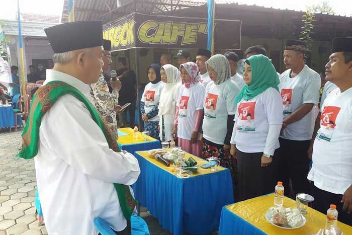 Kiai Asep: Pengacau Beraksi Lewat Spanduk Tak Bertanggungjawab dalam Pilgub Kiai Asep: Pengacau Beraksi Lewat Spanduk Tak Bertanggungjawab dalam Pilgub