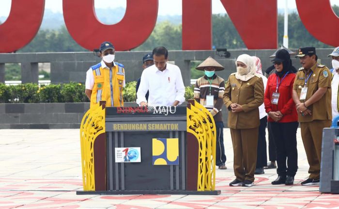 Presiden Jokowi Resmikan Bendungan Semantok, Gubernur Khofifah Optimis Tingkatkan Produktivitas Tani