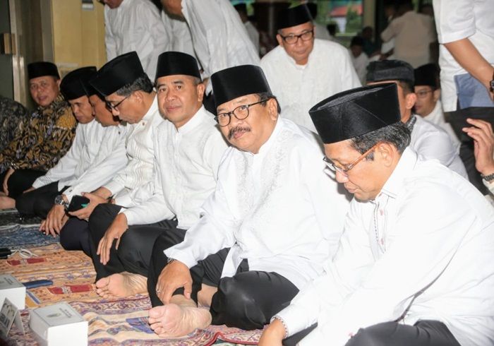 Legislatif dan Eksekutif Jadi Mesin Cetak Pahala Legislatif dan Eksekutif Jadi Mesin Cetak Pahala