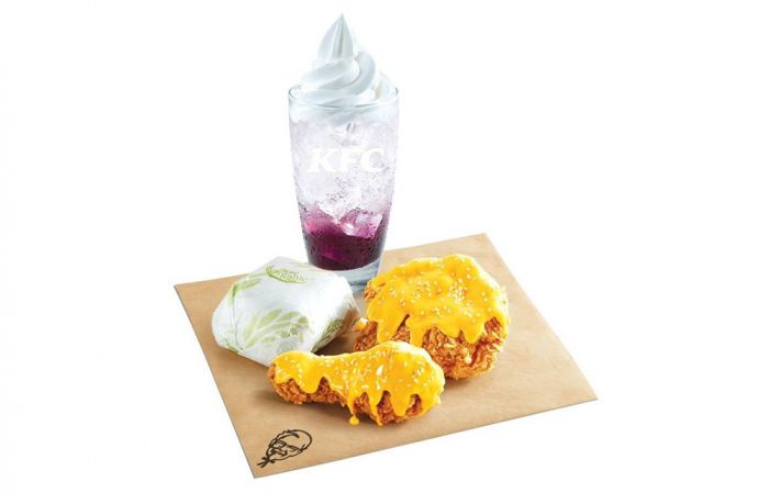Tutup Tahun, KFC Hadirkan Hot and Cheesy Chicken dalam Paket Golden Combo Tutup Tahun, KFC Hadirkan Hot and Cheesy Chicken dalam Paket Golden Combo