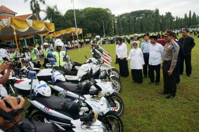 Amankan Jalur Mudik di Jombang, TNI-Polri Terjunkan 5.463 Personel Amankan Jalur Mudik di Jombang, TNI-Polri Terjunkan 5.463 Personel