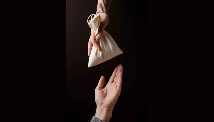 Beragam Manfaat Menunaikan Zakat Fitrah Beragam Manfaat Menunaikan Zakat Fitrah