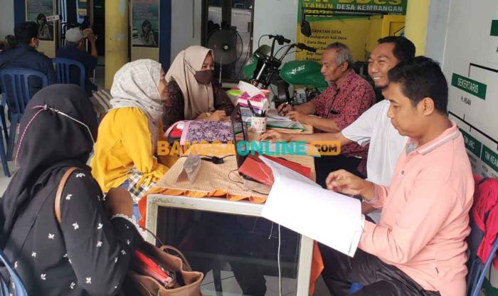 33 Warga Berebut 3 Jabatan Perangkat Desa Kembangan 33 Warga Berebut 3 Jabatan Perangkat Desa Kembangan