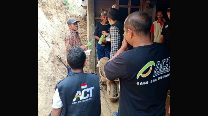 ACT dan MRI Kediri Kirim Bantuan untuk Korban Longsor di Trenggalek