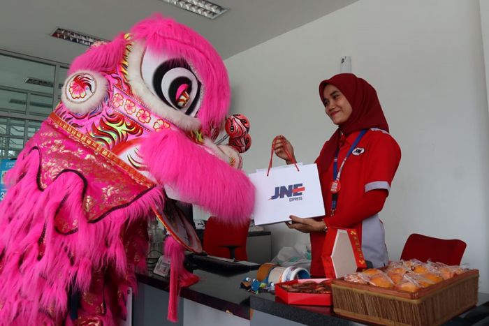 Semarakkan Imlek 2573 Kongzili, JNE Hadirkan Berbagai Program Semarakkan Imlek 2573 Kongzili, JNE Hadirkan Berbagai Program