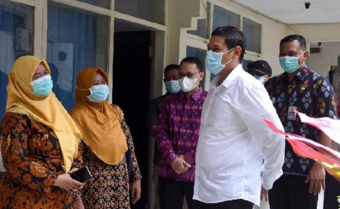 Vaksinasi Pelayan Publik di Kota Kediri, Wali Kota Targetkan Selesai Awal Maret Vaksinasi Pelayan Publik di Kota Kediri, Wali Kota Targetkan Selesai Awal Maret