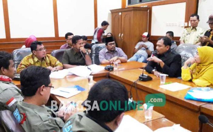 SP FSPMI Pertanyakan Sikap Kadisnaker yang Berubah-Ubah Soal Nasib 309 Karyawan PT Smelting SP FSPMI Pertanyakan Sikap Kadisnaker yang Berubah-Ubah Soal Nasib 309 Karyawan PT Smelting