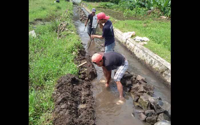 Proyek Irigasi Dinas Pertanian Malang di Pucangsongo malah Rugikan Petani, Dewan: akan Kita Panggil Proyek Irigasi Dinas Pertanian Malang di Pucangsongo malah Rugikan Petani, Dewan: akan Kita Panggil