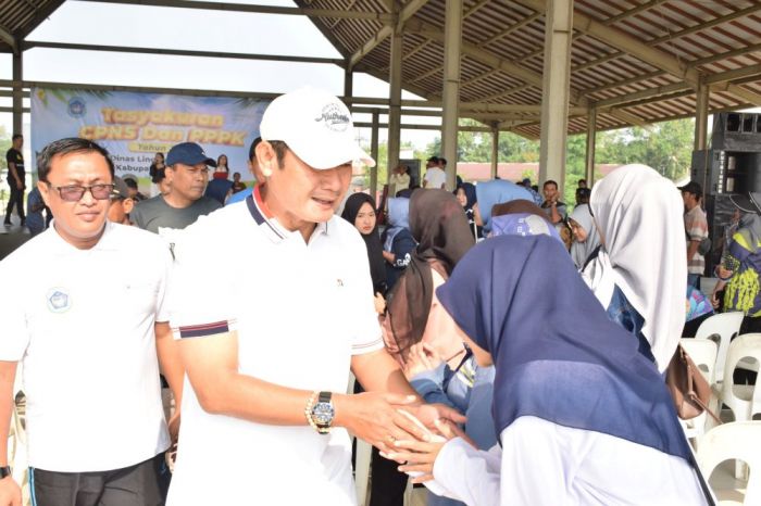 Hadiri Tasyakuran CPNS dan PPPK DLH, Bupati Lamongan Ajak ASN Tingkatkan Loyalitas dan Dedikasi Hadiri Tasyakuran CPNS dan PPPK DLH, Bupati Lamongan Ajak ASN Tingkatkan Loyalitas dan Dedikasi