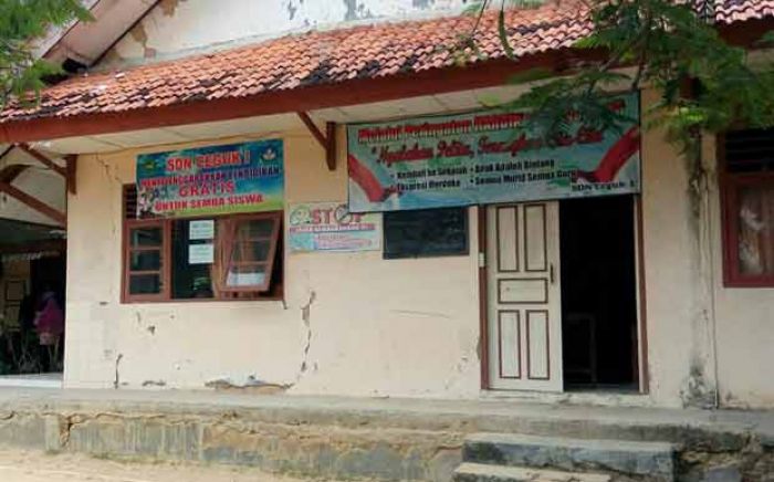 Bupati Pamekasan Tunda Grouping SDN Ceguk 1 dan 2 Sampai Tahun Ajaran Baru Bupati Pamekasan Tunda Grouping SDN Ceguk 1 dan 2 Sampai Tahun Ajaran Baru