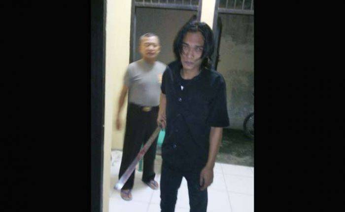 Pertunjukan Kuda Lumping di Plandaan Jombang Dihebohkan Bacokan Pertunjukan Kuda Lumping di Plandaan Jombang Dihebohkan Bacokan