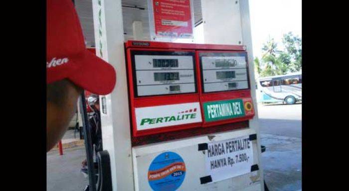 SPBU di Pacitan Nakal, Jual BBK dengan Harga Lama SPBU di Pacitan Nakal, Jual BBK dengan Harga Lama