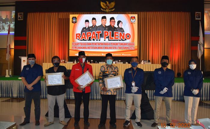 KPU Kota Blitar Pleno Rekapitulasi Pilwali 2020, Petahana Raih 50 Ribu Lebih Suara KPU Kota Blitar Pleno Rekapitulasi Pilwali 2020, Petahana Raih 50 Ribu Lebih Suara
