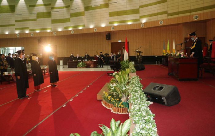 Universitas Jember Kekurangan Guru Besar Universitas Jember Kekurangan Guru Besar