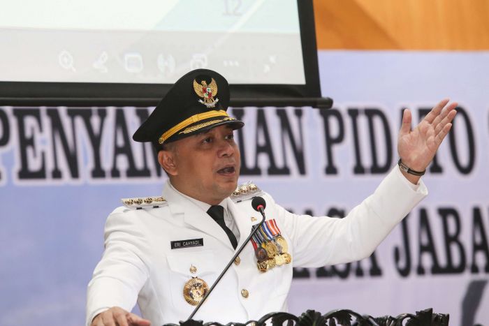 Wali Kota Eri Ultimatum Kadishub Surabaya: Berantas Parkir Liar atau Mundur dari Jabatan! Wali Kota Eri Ultimatum Kadishub Surabaya: Berantas Parkir Liar atau Mundur dari Jabatan!