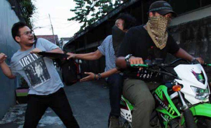 Pelaku Jambret di GOR Mojokerto Dibekuk Pelaku Jambret di GOR Mojokerto Dibekuk