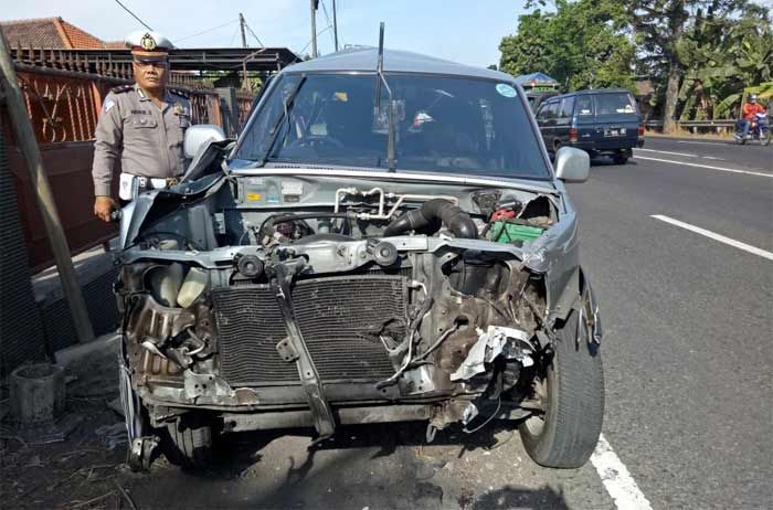 Kecelakaan Maut di Jalan Raya Seduri Libatkan 2 Bus dan 2 Mobil, 2 Orang Tewas Kecelakaan Maut di Jalan Raya Seduri Libatkan 2 Bus dan 2 Mobil, 2 Orang Tewas