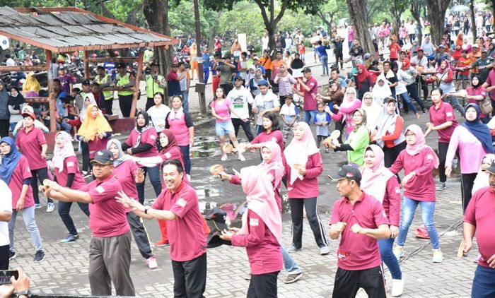 Tekan Golput Pemilu 2019, KPU Sidoarjo Sosialisasi Lewat Senam dan Konser Dangdut Tekan Golput Pemilu 2019, KPU Sidoarjo Sosialisasi Lewat Senam dan Konser Dangdut