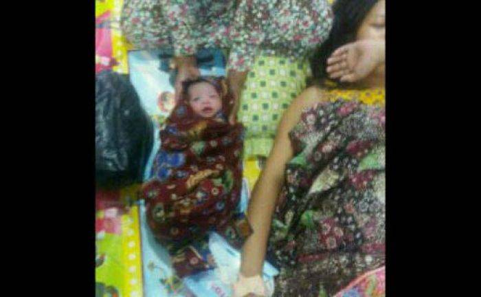 Ibu Hamil dari Pulau Kangean Sumenep Melahirkan di Tengah Laut Ibu Hamil dari Pulau Kangean Sumenep Melahirkan di Tengah Laut