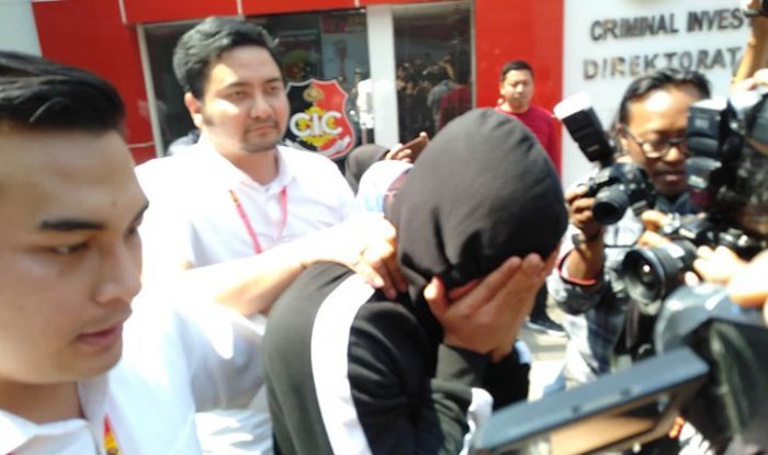 Soni Dewangga, Mucikari Kasus Prostitusi Online Putri Amelia Dibekuk di Jakarta Soni Dewangga, Mucikari Kasus Prostitusi Online Putri Amelia Dibekuk di Jakarta