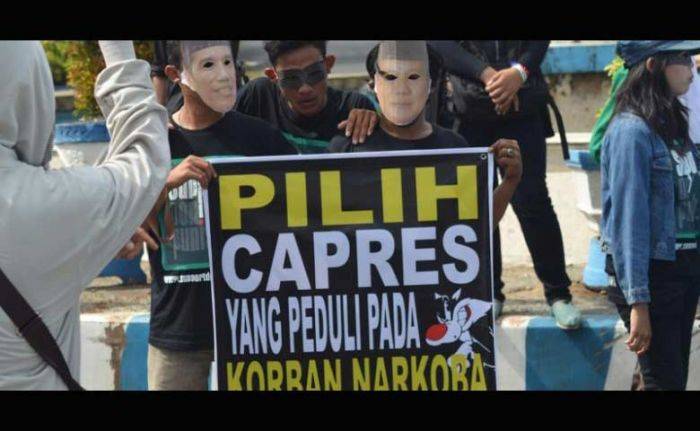 Tafsir An-Nahl 97: Indonesia, Negeri "Kakehen Cangkem" Tafsir An-Nahl 97: Indonesia, Negeri "Kakehen Cangkem"