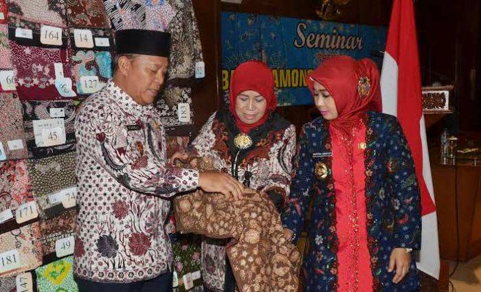 Lamongan Patenkan Motif Batik Bandeng Lele