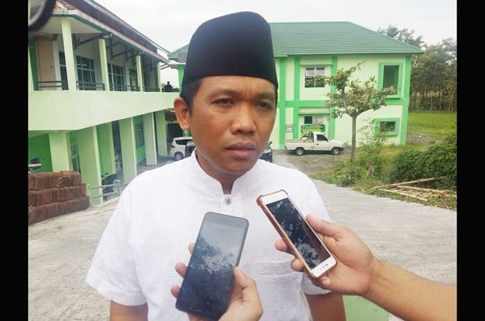 Cak Thoriq, Bupati Terpilih Lumajang Komitmen Wujudkan Janji Kampanye Cak Thoriq, Bupati Terpilih Lumajang Komitmen Wujudkan Janji Kampanye