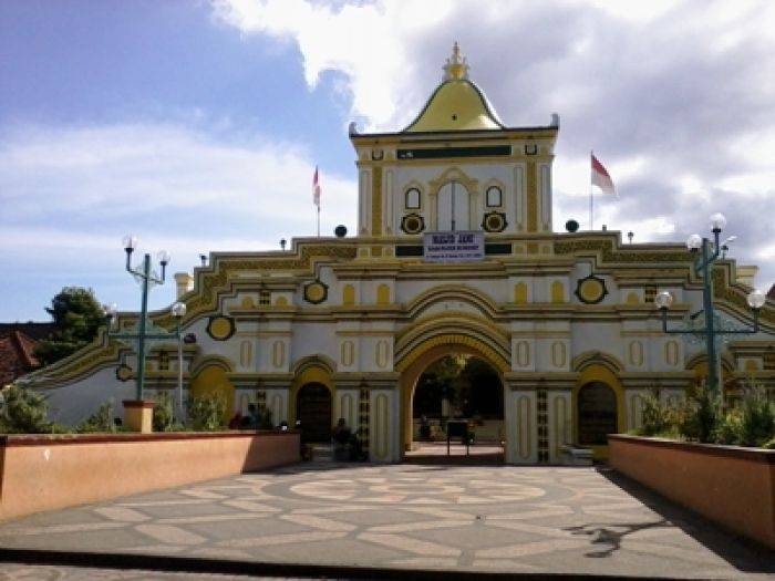 Masjid Jamik Keraton Sumenep Penuh Pesan Filosofis