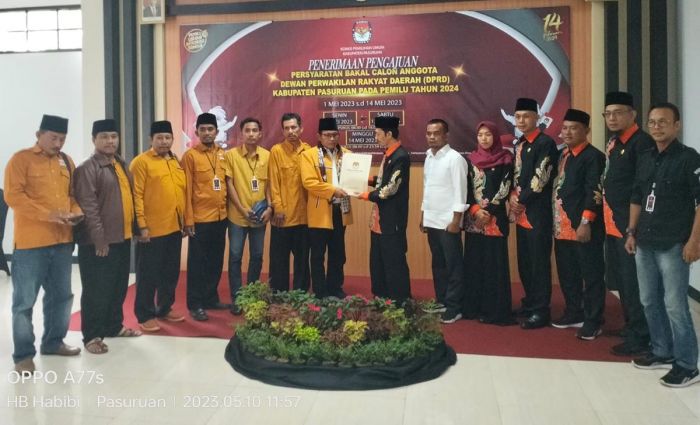 Hanura Jadi Partai Pertama yang Daftarkan Bacaleg ke KPU Kabupaten Pasuruan Hanura Jadi Partai Pertama yang Daftarkan Bacaleg ke KPU Kabupaten Pasuruan