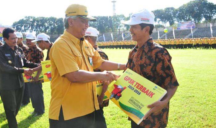 Apresiasi Kelompok Tani Berprestasi, Petrokimia Gresik Beri Penghargaan dan Hadiah 7 Poktan Apresiasi Kelompok Tani Berprestasi, Petrokimia Gresik Beri Penghargaan dan Hadiah 7 Poktan