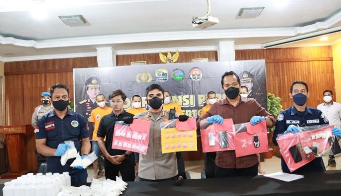 Satresnarkoba Polres Mojokerto Kota Amankan 5 Orang Pengedar Narkotika