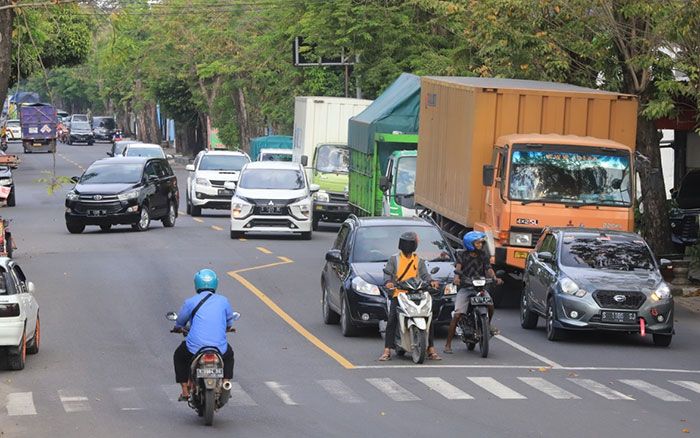 Dianggarkan Rp87,2 Miliar, Pemkab Bojonegoro Segera Lebarkan Jalan Nasional Dianggarkan Rp87,2 Miliar, Pemkab Bojonegoro Segera Lebarkan Jalan Nasional