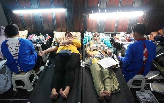 Peduli Sesama, Warga Perumahan Taman Permata Indah Pasuruan Ikuti Donor Darah saat Ramadhan Peduli Sesama, Warga Perumahan Taman Permata Indah Pasuruan Ikuti Donor Darah saat Ramadhan