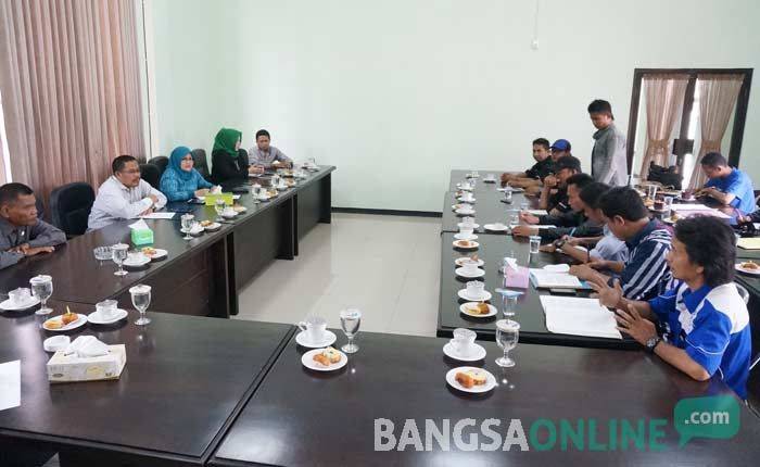 PT SUB Lakukan Mutasi Sepihak, Buruh Wadul DPRD Jombang PT SUB Lakukan Mutasi Sepihak, Buruh Wadul DPRD Jombang