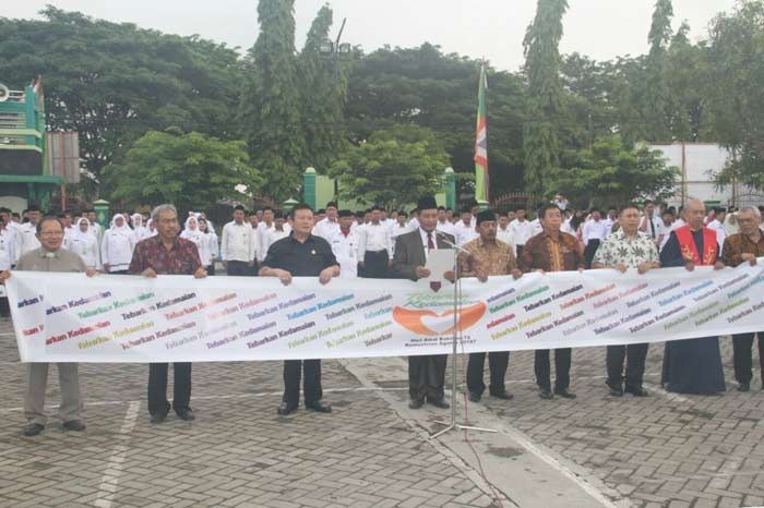 Kakanwil Kemenag Jatim: Damai Ciptakan Negeri yang Tentram dan Sejahtera Kakanwil Kemenag Jatim: Damai Ciptakan Negeri yang Tentram dan Sejahtera