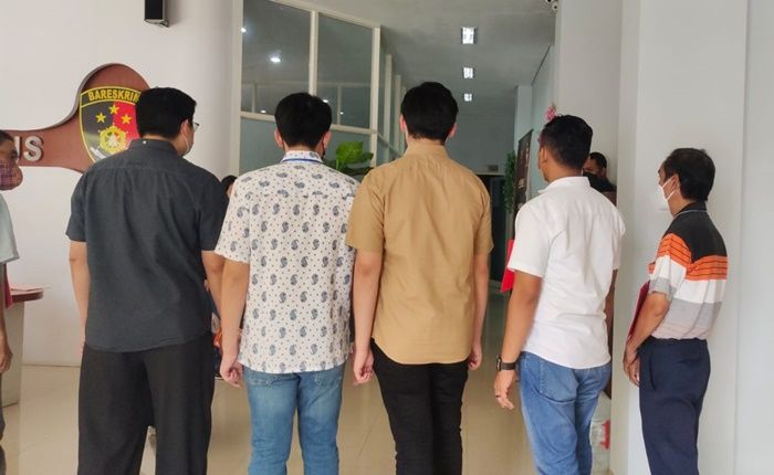 Polrestabes Surabaya Gelar Rekonstruksi Dugaan Kasus Penganiayaan ART di Jalan Serayu Polrestabes Surabaya Gelar Rekonstruksi Dugaan Kasus Penganiayaan ART di Jalan Serayu